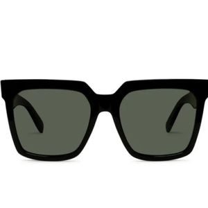 CELINE Sunglasses CL 4055IN 01B
Black/Gradient Gray For Women